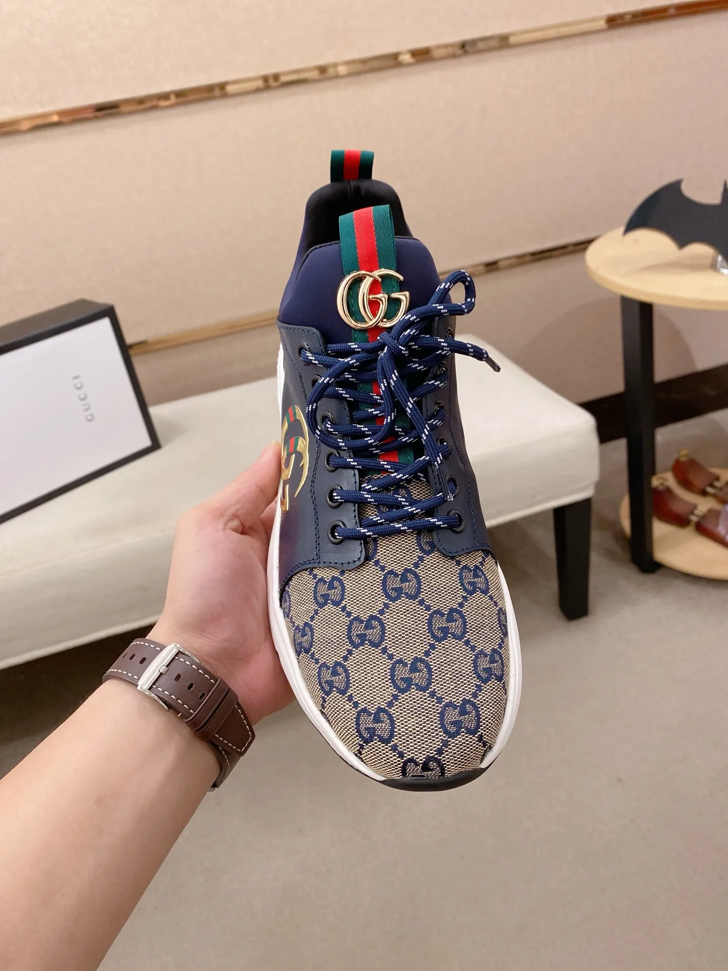 Men's clothing and shoes💰:462💰 (GUCCI) The latest model from the official website🎁🎁Casual and fashionable men's shoes👟, hot style💥The version is simple and elegant, exclusive for trendy men. The unique latest brand elements from the official website👑Original Gucci decoration, fashionable and generous, the fabric is original cowhide ✅Mesh breathable lining, the official website specifies wear-resistant casual outsole, the classic model is taken in kind at the counter🎬38-44 (can be customized for 45 non-refundable)